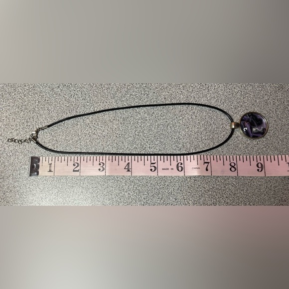 Silver Toned Pendant With Mauve & Black Swirls In Glass Rope Necklace - Picture 7 of 8